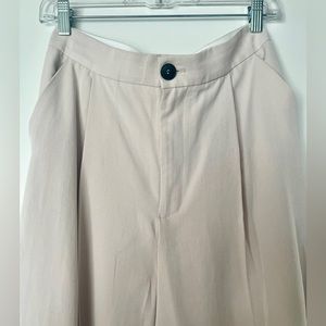 Zara pleated Trousers